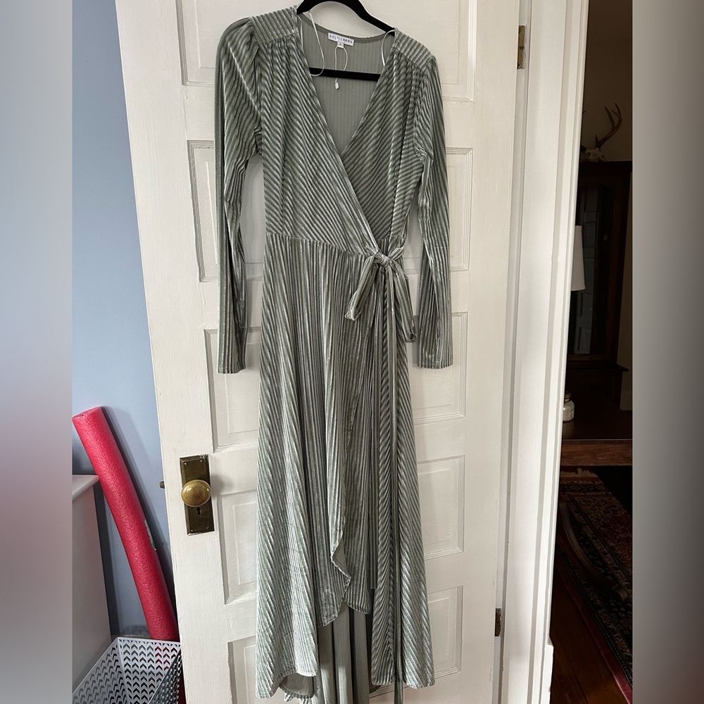 EUC BALTIC BORN DRESS SIZE LARGE